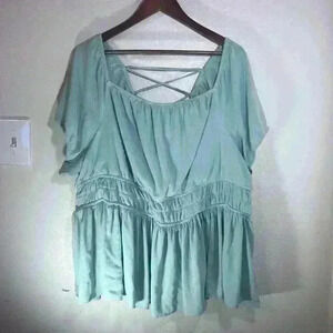 Torrid Womens Seafoam Green Crinkle Gauze Criss Cross Back Blouse Top Size 4